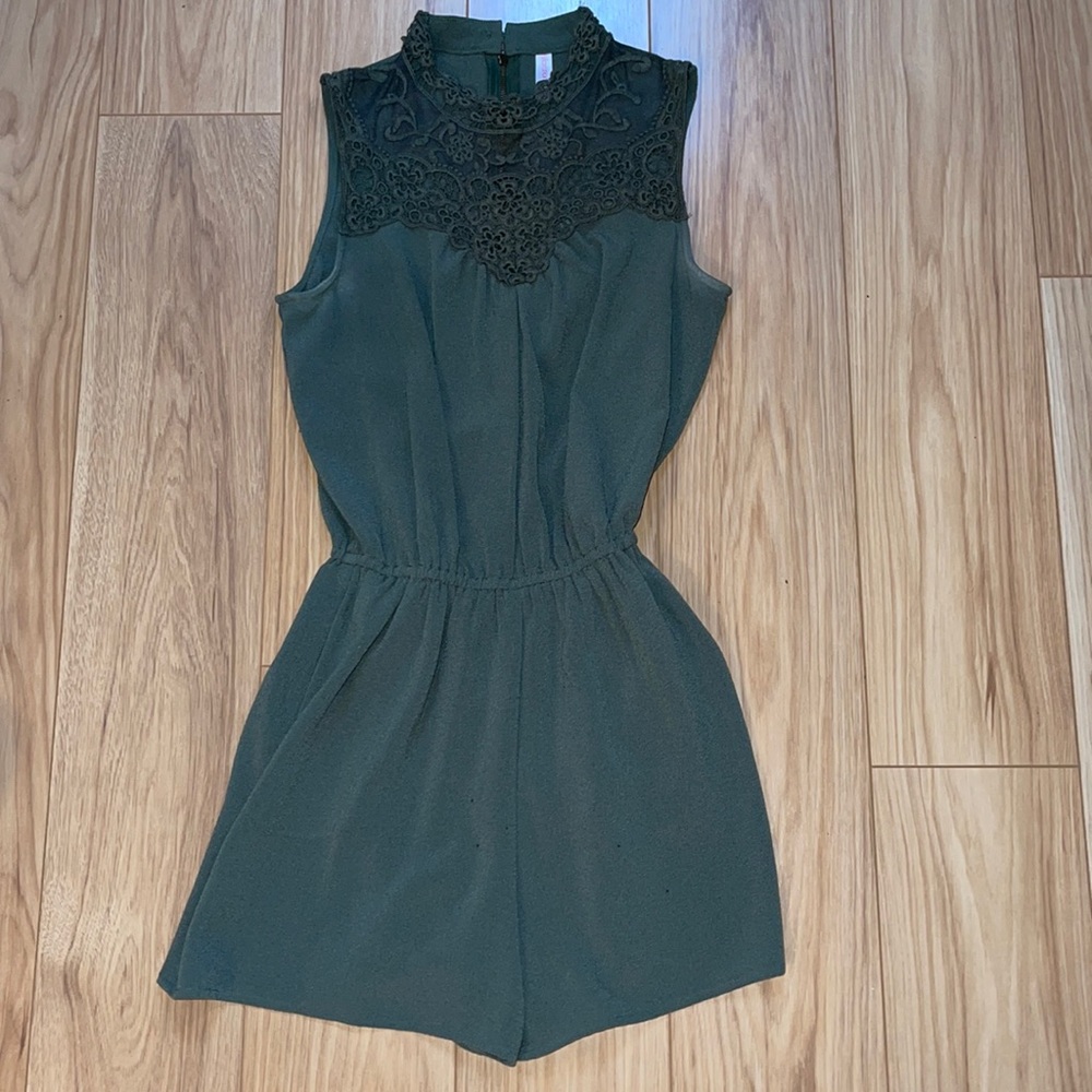 Hunter Green Romper with high neck